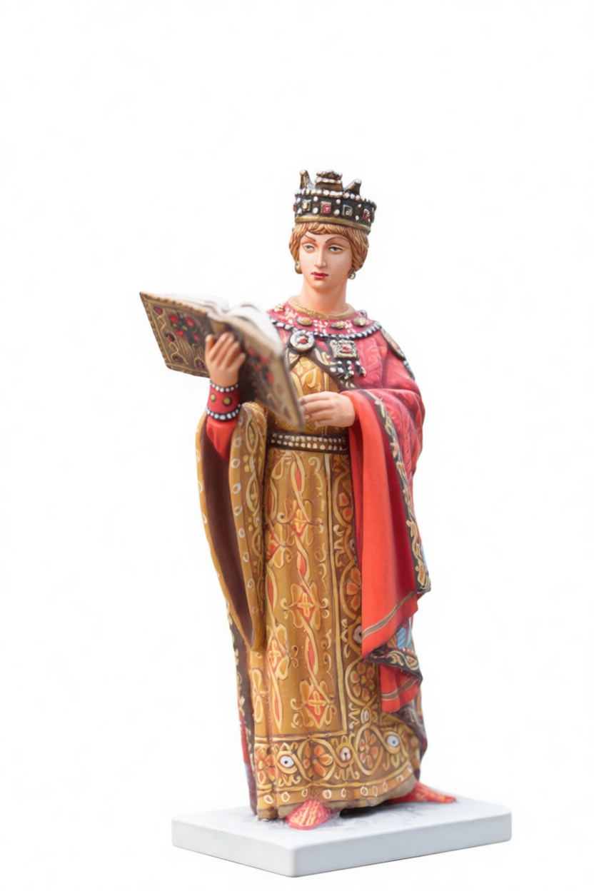 Medieval Queen Figurine STL – Free 3D Print Model | Remeshy